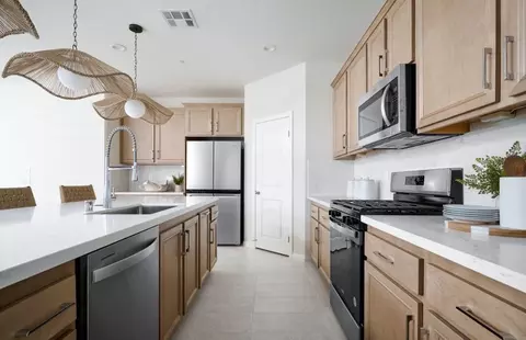 Kitchen - 29690 Cliff Park Dr, Menifee, CA 92584 photo 4 of 4