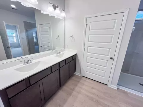 Bath - 14202 Firecracker Ln, Splendora, TX 77372 photo 2 of 5