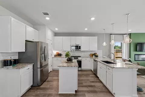 Kitchen - 14202 Firecracker Ln, Splendora, TX 77372 photo 5 of 8