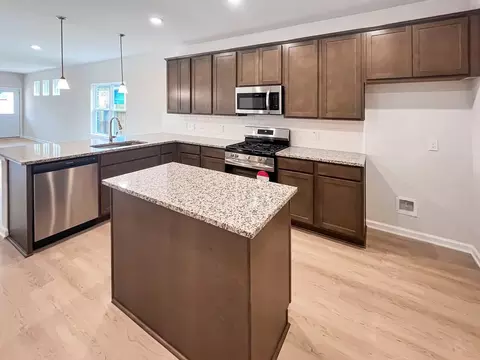 Kitchen - 14202 Firecracker Ln, Splendora, TX 77372 photo 3 of 7