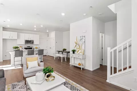 482 N Weber River St, Saratoga Springs, UT 84045