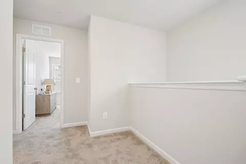 Entry Way - 9894 Obin Ln, Waldorf, MD 20601 photo 3 of 6