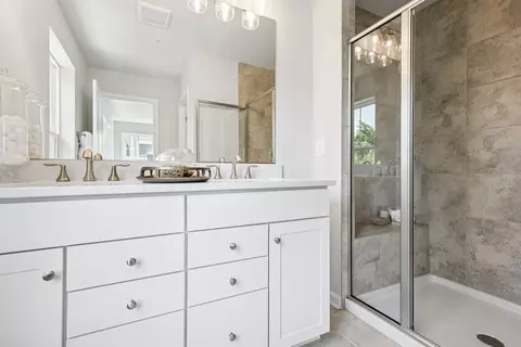 Bath - 9894 Obin Ln, Waldorf, MD 20601 photo 2 of 12
