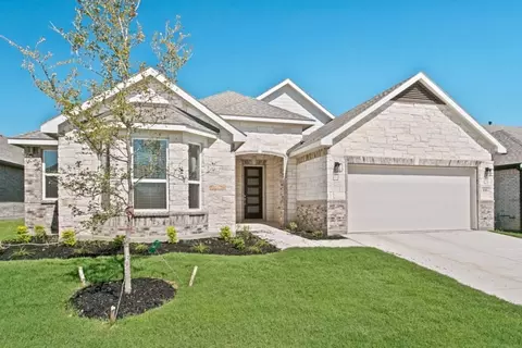 116 Hudson Ln, Justin, TX 76247