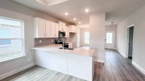 Entry Way - 9500 Mossy Rd, Biloxi, MS 39532 photo 4 of 6