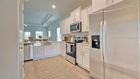 Kitchen - 9500 Mossy Rd, Biloxi, MS 39532 photo 1 of 3
