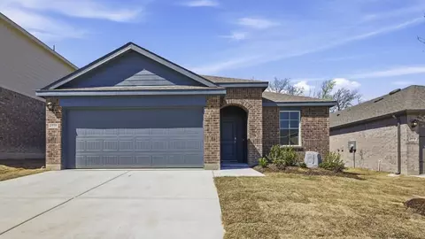 3304 Hilltop Dr, Sherman, TX 75090