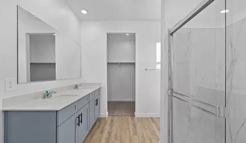 Bath - 13992 E Crotalus Way, Vail, AZ 85641 photo 1 of 5