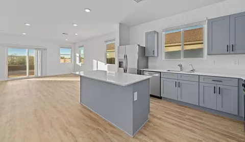 Kitchen - 13992 E Crotalus Way, Vail, AZ 85641 photo 1 of 7