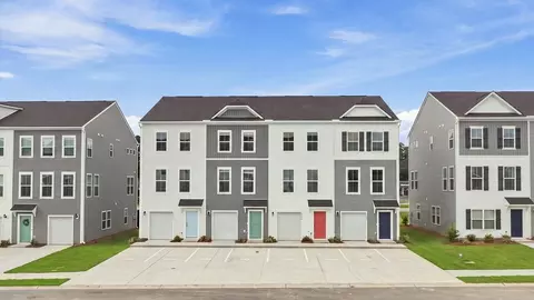 4633 Forest Hills Dr, North Charleston, SC 29418