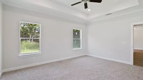 Bedroom - 719 Eagle Cv, Wetumpka, AL 36093 photo 2 of 13