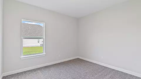 Bedroom - 719 Eagle Cv, Wetumpka, AL 36093 photo 9 of 13