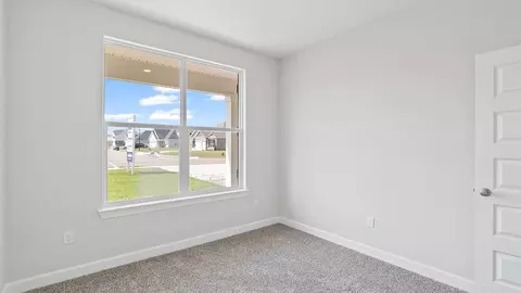 Bedroom - 719 Eagle Cv, Wetumpka, AL 36093 photo 7 of 13