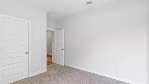 Bedroom - 719 Eagle Cv, Wetumpka, AL 36093 photo 12 of 13