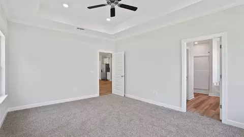 Bedroom - 719 Eagle Cv, Wetumpka, AL 36093 photo 4 of 13