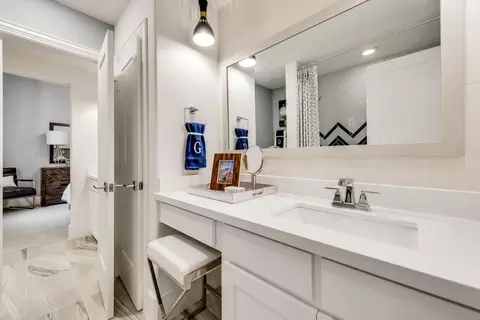 Bath - 2406 Shane Dr, Midlothian, TX 76065 photo 3 of 5