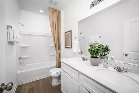 Bath - 309 Sullivan Way, Elgin, TX 78621 photo 2 of 3