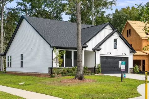 Exterior - 732 8th Ave N, Myrtle Beach, SC 29588 photo 5 of 6