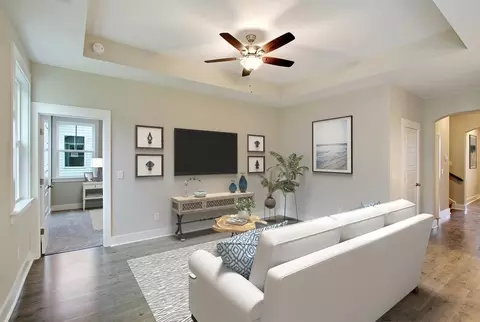 Living - 732 8th Ave N, Myrtle Beach, SC 29588 photo 3 of 3