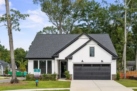 Exterior - 732 8th Ave N, Myrtle Beach, SC 29588 photo 4 of 6