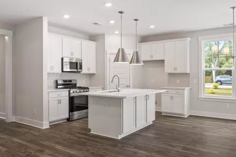 Kitchen - 732 8th Ave N, Myrtle Beach, SC 29588 photo 1 of 8