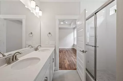 Bath - 732 8th Ave N, Myrtle Beach, SC 29588 photo 2 of 4