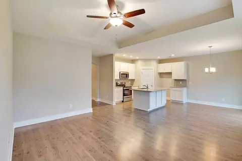 Living - 732 8th Ave N, Myrtle Beach, SC 29588 photo 1 of 3