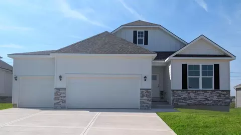 20917 W 188th Ter, Spring Hill, KS 66083