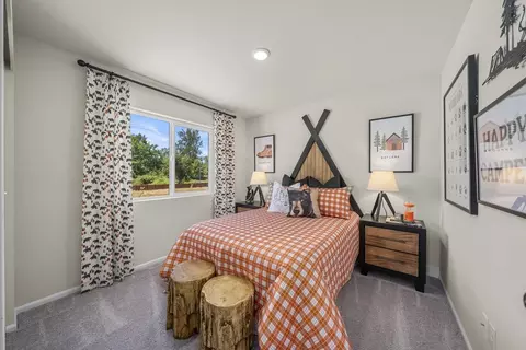 Bedroom - 32309 Bryant Rd, Sultan, WA 98294 photo 5 of 7