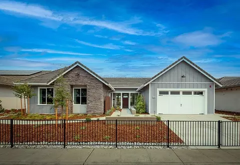 Exterior - 2036 Pinehurst Dr, Lincoln, CA 95648 photo 3 of 13