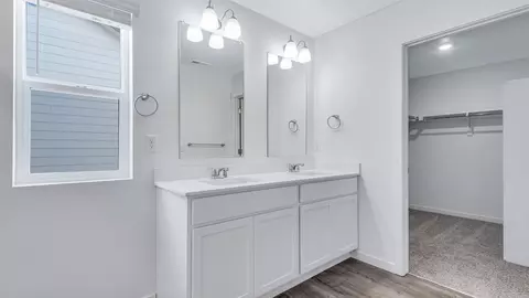 Bath - 2332 Base St, Fort Lupton, CO 80621 photo 2 of 3