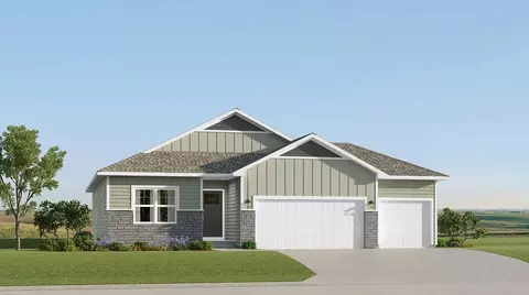3132 Woodbury Cir, Des Moines, IA 50317