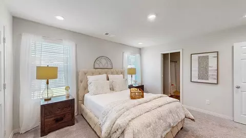 Bedroom - Shenandoah Road, Benton, AR 72019 photo 2 of 4