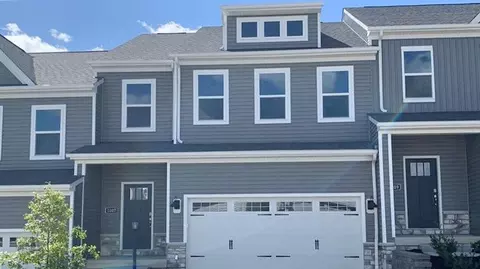 1007 Madisyn Ln, Valencia, PA 16059
