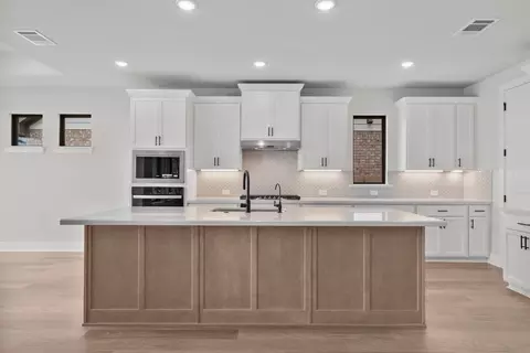 Kitchen - 17333 Graces Path, Pflugerville, TX 78660 photo 3 of 7
