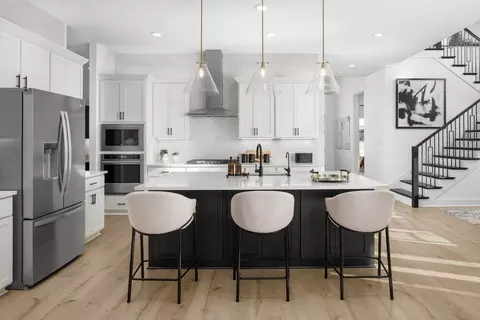 Kitchen - 17333 Graces Path, Pflugerville, TX 78660 photo 6 of 7