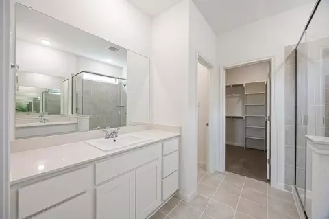 Bath - 223 Hornet St, Elgin, TX 78621 photo 2 of 5
