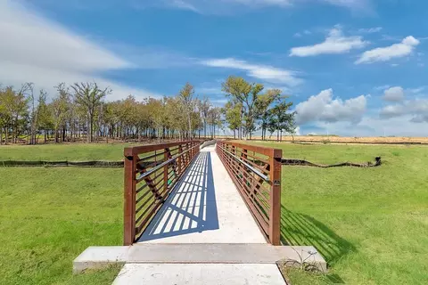 View/Area - 223 Hornet St, Elgin, TX 78621 photo 9 of 11