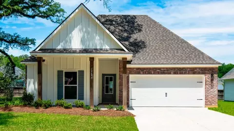 12693 Legacy Oaks Ave, Baton Rouge, LA 70818