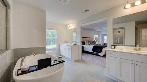 Bath - 188 Compass Rd, Hampton, GA 30228 photo 2 of 5
