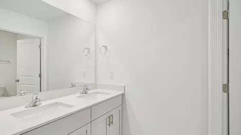 Bath - 66 Firehawk Dr, Spring Lake, NC 28390 photo 4 of 5