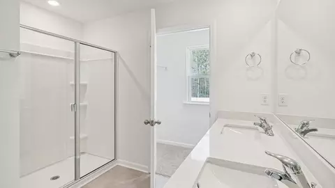 Bath - 66 Firehawk Dr, Spring Lake, NC 28390 photo 2 of 5