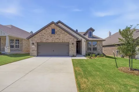 3518 Helena St, Gainesville, TX 76240
