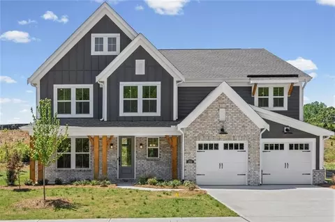 150 Hidden Fields Way, Hoschton, GA 30548