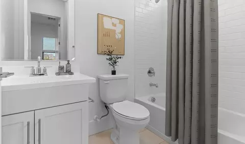 Bath - 20353 W Montecito Ave, Buckeye, AZ 85396 photo 3 of 4