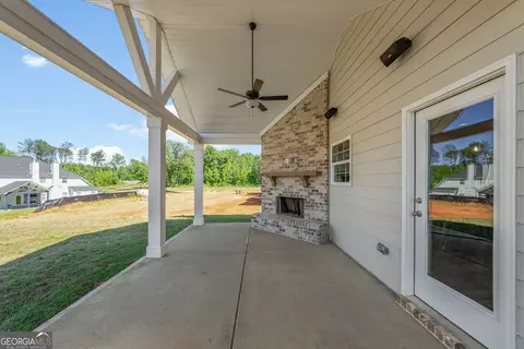 Exterior - 102 Beaver Creek Way, Lagrange, GA 30241 photo 1 of 10