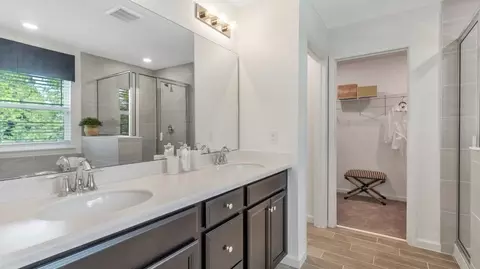Bath - 3545 NE 35th St, Ocala, FL 34479 photo 2 of 4