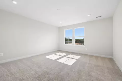 Bedroom - 7112 Hazel Plain Way, Manassas, VA 20109 photo 5 of 9