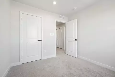 Bedroom - 7112 Hazel Plain Way, Manassas, VA 20109 photo 1 of 9