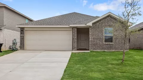 204 15th St, Wolfforth, TX 79382